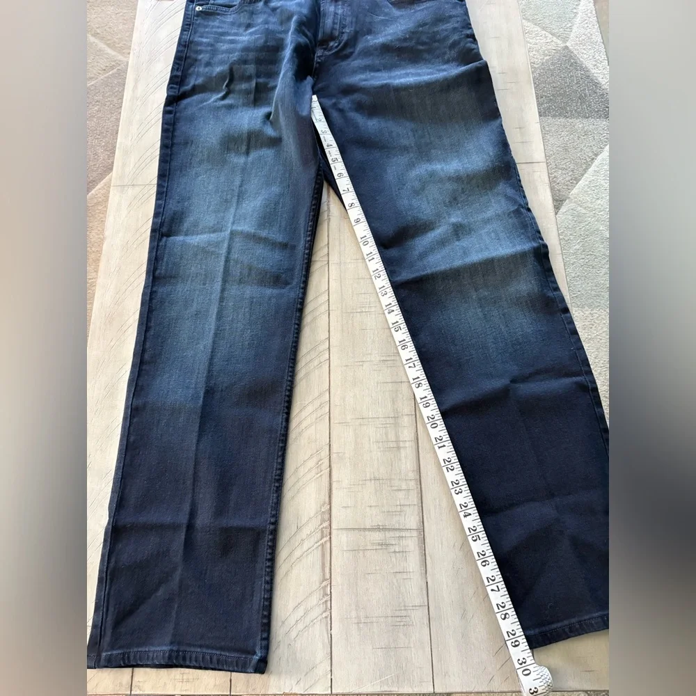 NWT Calvin Klein Jeans Men's Straight Jeans - Dark Navy Size 32Wx30L